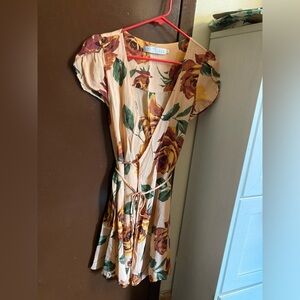 Christy Dawn Anya wrap dress in peach floral size small